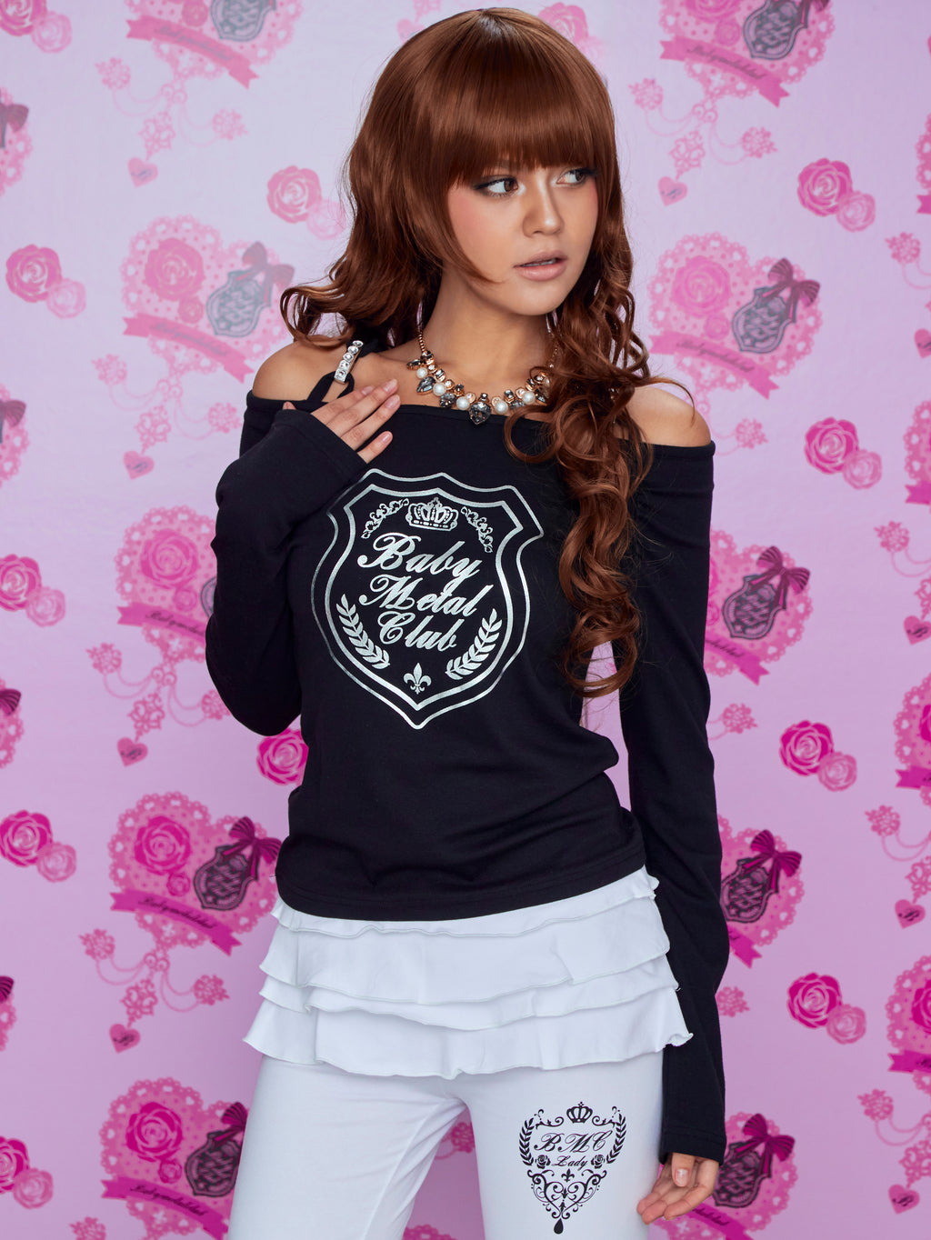 Diamond logo top (black)