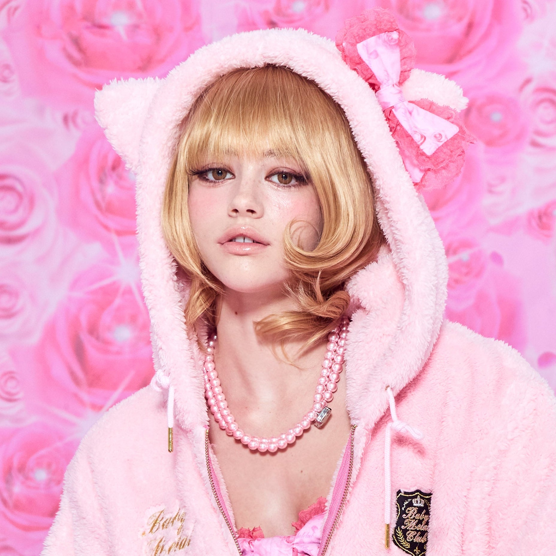 Rose bonbon ribbon pin